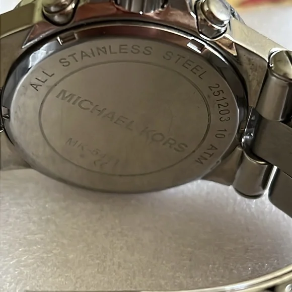 Michael Kors Dylan MK5411 stainless steel watch - Picture 5 of 5